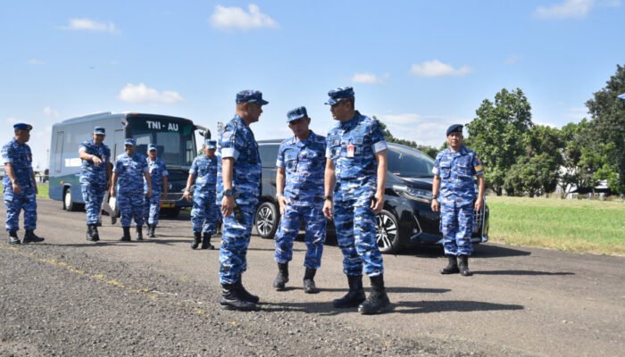 Kunjungan Kerja Pangkoopsud I di Lanud Husein Sastranegara