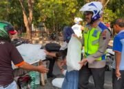 Lihat Pengendara Terjatuh, Kapolres Demak Sigap Menolong