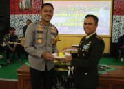 Kapolres Demak Berikan Kejutan kepada Dandim 0716/Demak dalam Rangka HUT TNI Ke-79