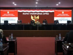 Ketua DPRD Kendal Terima LKPD dari Bupati Kendal