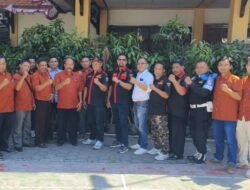 Selamat dan sukses atas penyerahan Surat Keputusan SK kepada Sugiarto Hariono.